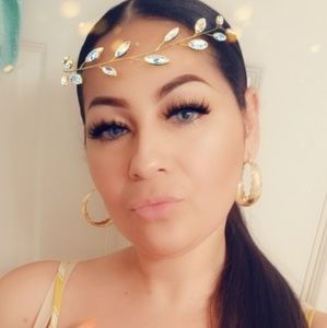 Meet your Posher, Karina